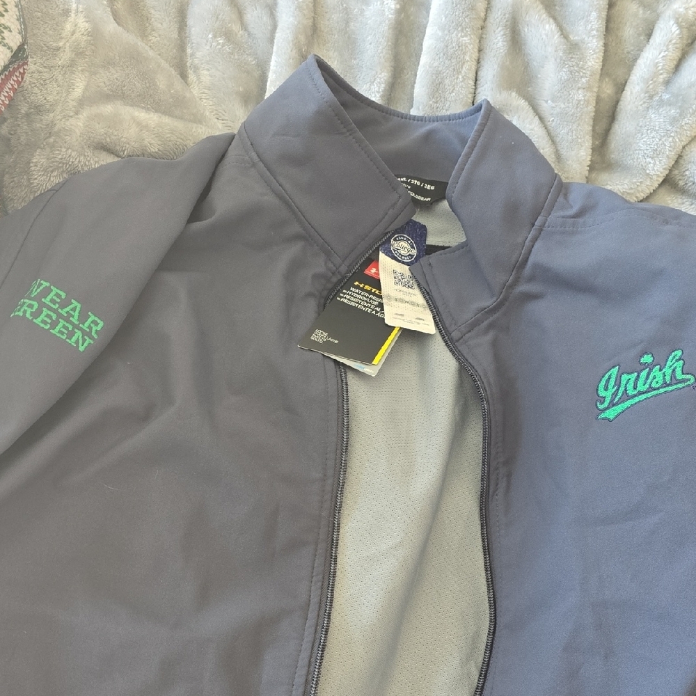 Noter Dame Under Armour Gray and Green Windbreaker Lightweight Athletic Jacket